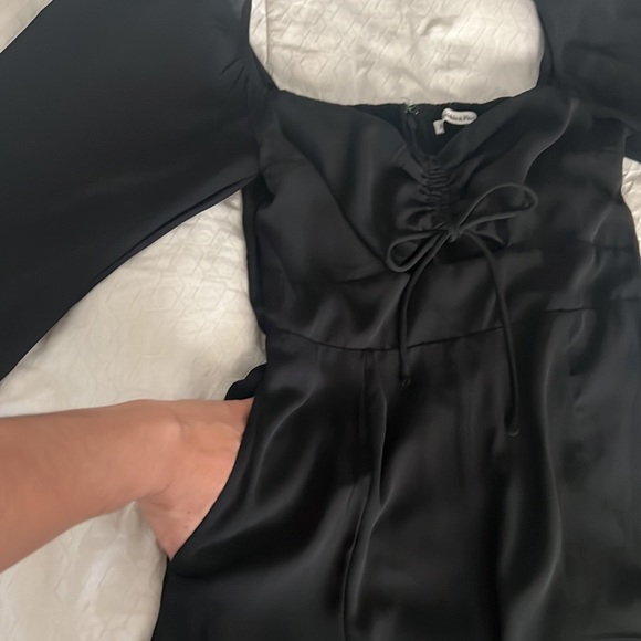 Abercrombie and Fitch - Picture 3 of 4